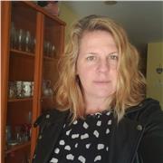 Professora de ingles, con CELTA, experiencia 7 anos como Assistente de professor en escuela primaria en Londres